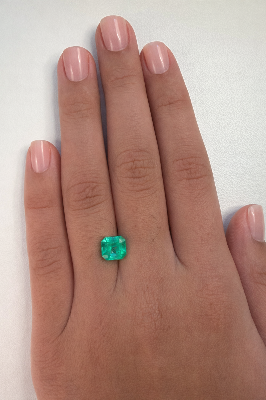 4.46 CT GIA CERTIFIED COLOMBIAN NATURAL EMERALD