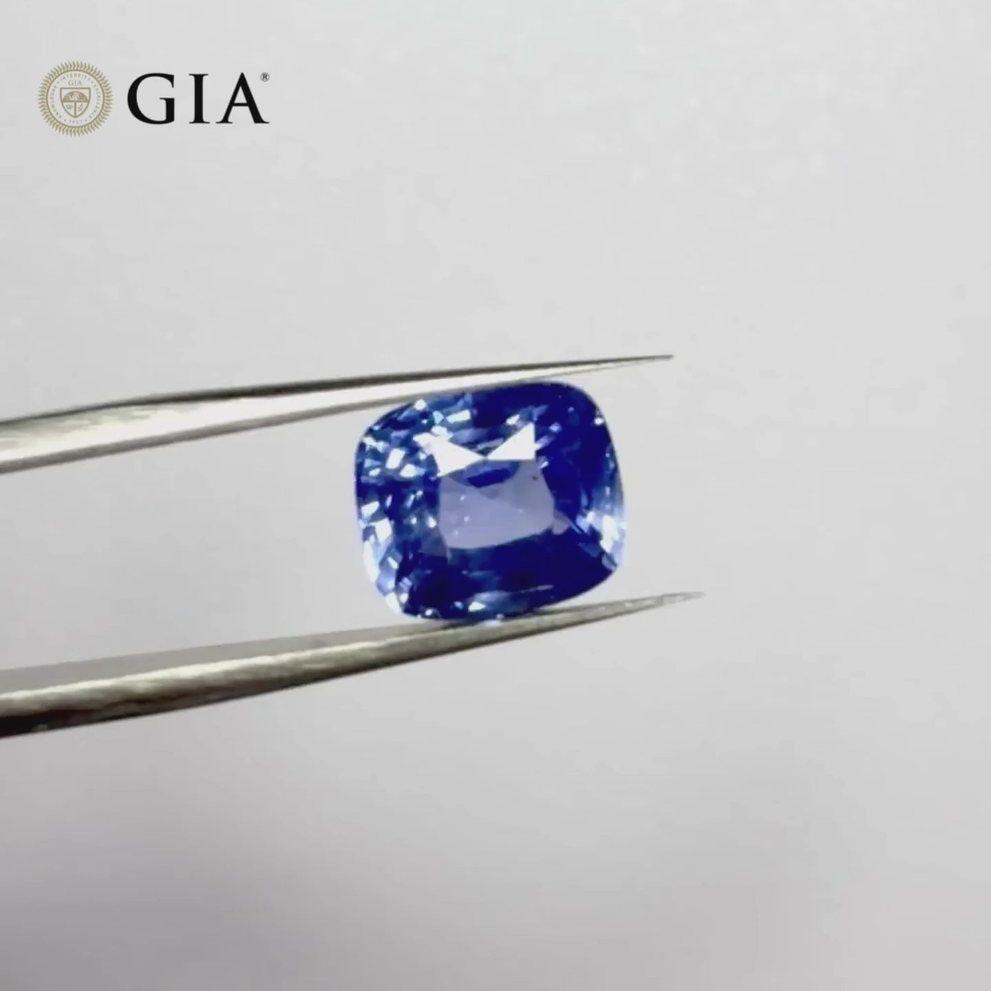 3.40 CT GIA CERTIFIED SRI LANKA NATURAL BLUE SAPPHIRE - NO HEAT